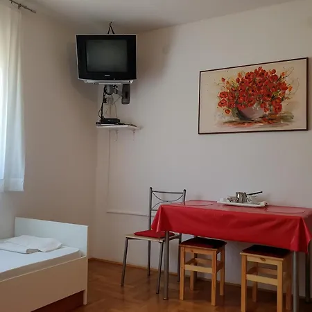 With A Parking Space Silo, Krk - 18754 Apartment Šilo